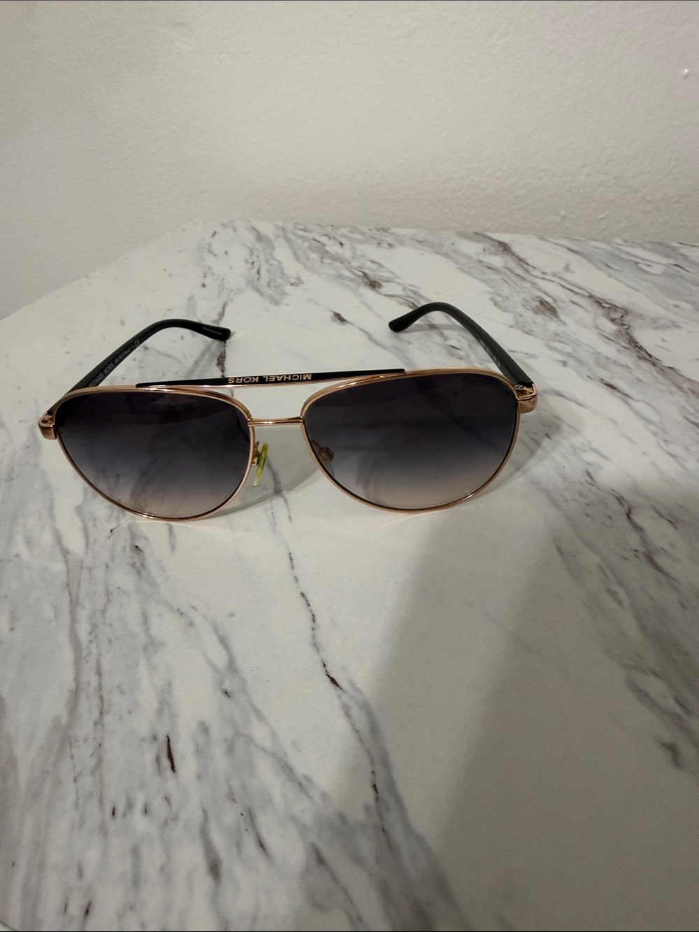 Michael Kors Black and Gold Aviator Sunglasses MK 5007 (Hvar) - Picture 2 of 4